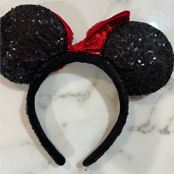 Disney Minnie Mouse Ears - Picture 3 of 4